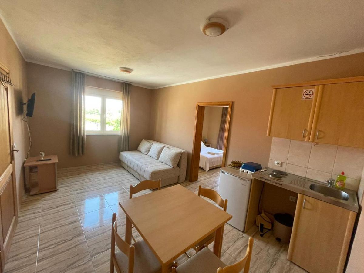 Apartmán Mali Medved Ulcinj Exteriér fotografie